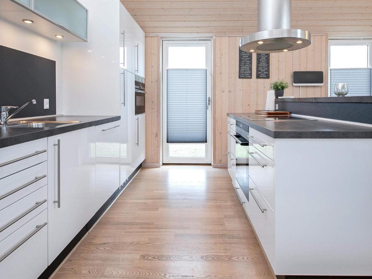 6 Person Holiday Home In V Ggerl Se Bøtø By Eksteriør bilde