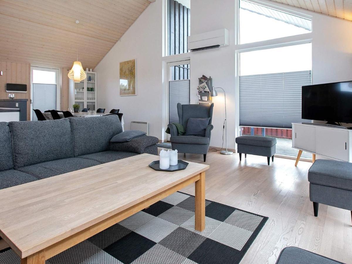 6 Person Holiday Home In V Ggerl Se Bøtø By Eksteriør bilde